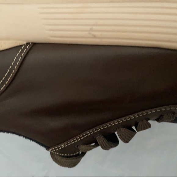 Great Vintage Chanel Sneakers SZ 38 Dark Brown Beautiful Leather Good Condition - Picture 6 of 9